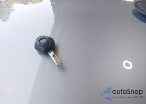 2005 BMW 330I from USA, damaged, VIN WBAEV53445KM08089